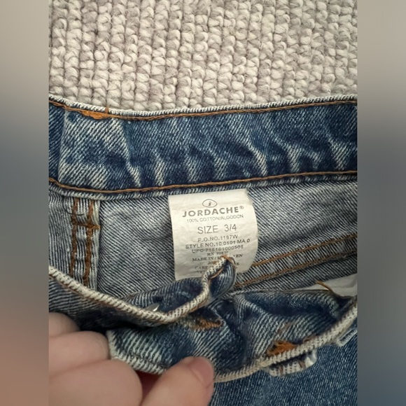 Vintage Jordache Jean Shorts - Picture 4 of 4